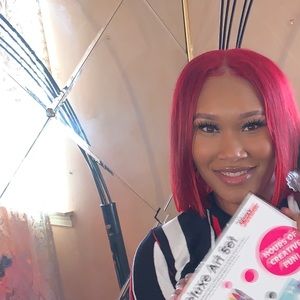 Meet your Posher, Deanna